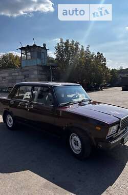 Седан ВАЗ / Lada 2107 2006 в Кривом Роге