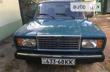 Седан ВАЗ / Lada 2107 2003 в Киеве