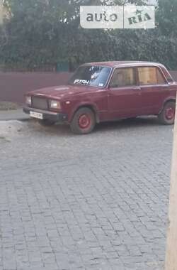 Седан ВАЗ / Lada 2107 1986 в Чернівцях