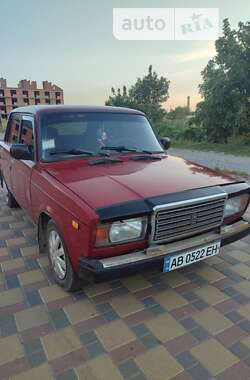 Седан ВАЗ / Lada 2107 1995 в Гайсине