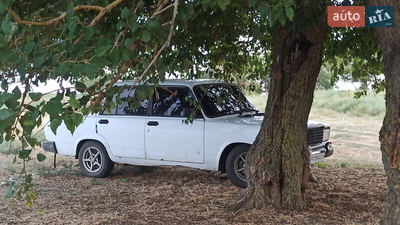 Седан ВАЗ / Lada 2107 2004 в Шабо