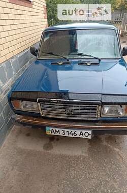 Седан ВАЗ / Lada 2107 2004 в Черняхові