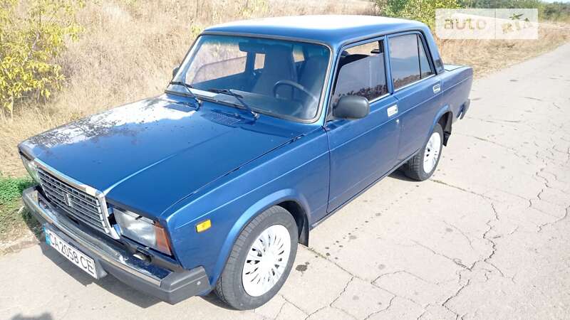 Седан ВАЗ / Lada 2107 2007 в Умани