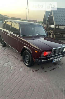 Седан ВАЗ / Lada 2107 2006 в Сарнах