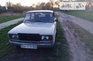 Седан ВАЗ / Lada 2107 1995 в Голованевске