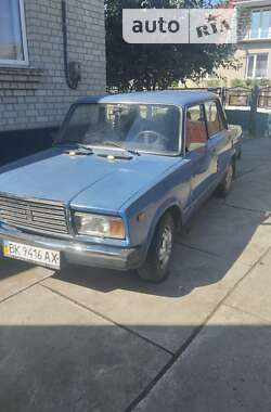 Седан ВАЗ / Lada 2107 2005 в Здолбуніві