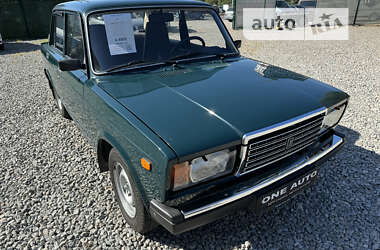 Седан ВАЗ / Lada 2107 2007 в Киеве