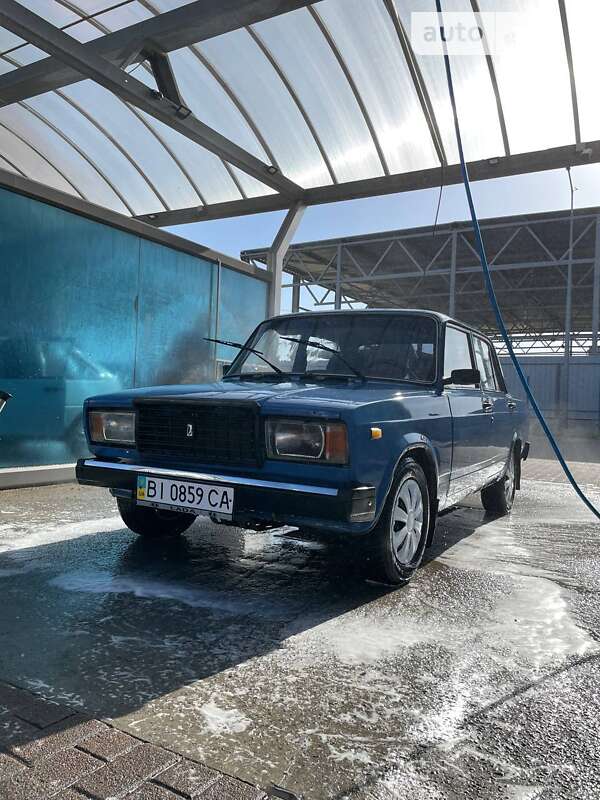 Седан ВАЗ / Lada 2107 2005 в Полтаві