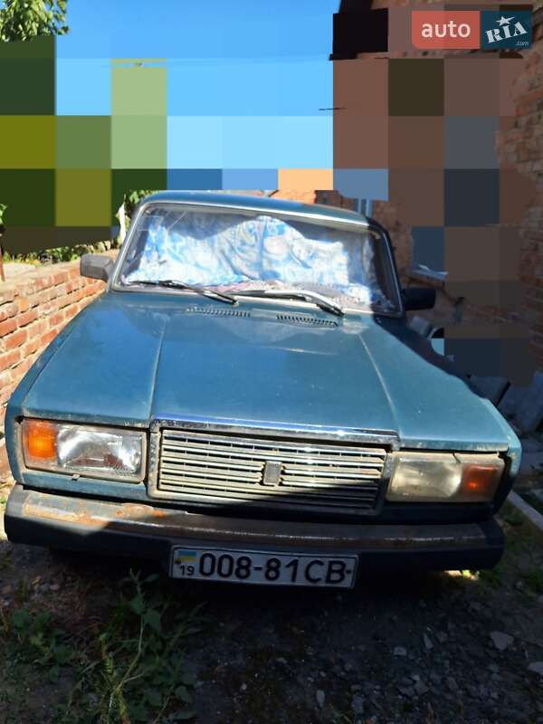 Седан ВАЗ / Lada 2107 2005 в Сумах