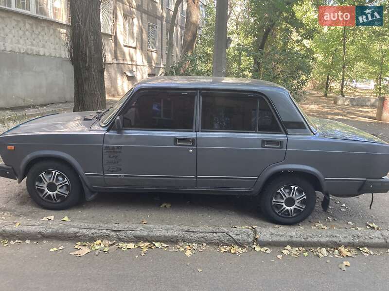 Седан ВАЗ / Lada 2107 2007 в Николаеве