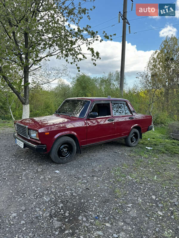 Седан ВАЗ / Lada 2107 2005 в Львове