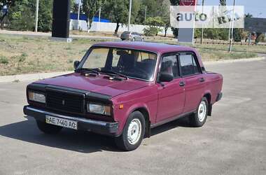 Седан ВАЗ / Lada 2107 2001 в Дніпрі