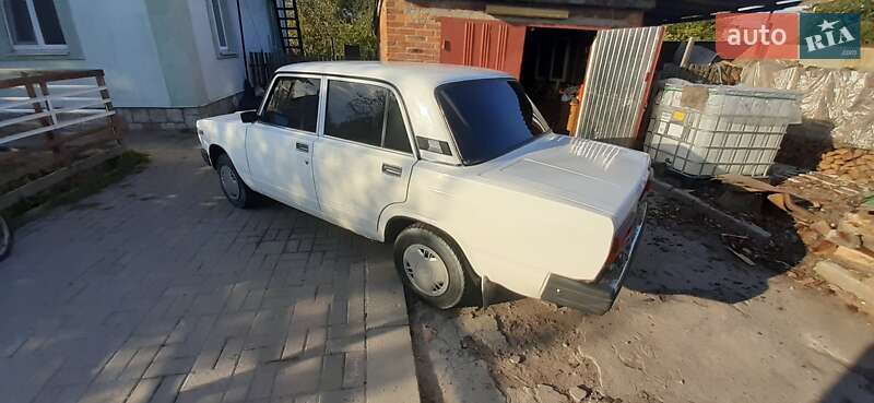 Седан ВАЗ / Lada 2107 2008 в Коростене фото 2 Седан ВАЗ / Lada 2107 2008 в Коростене