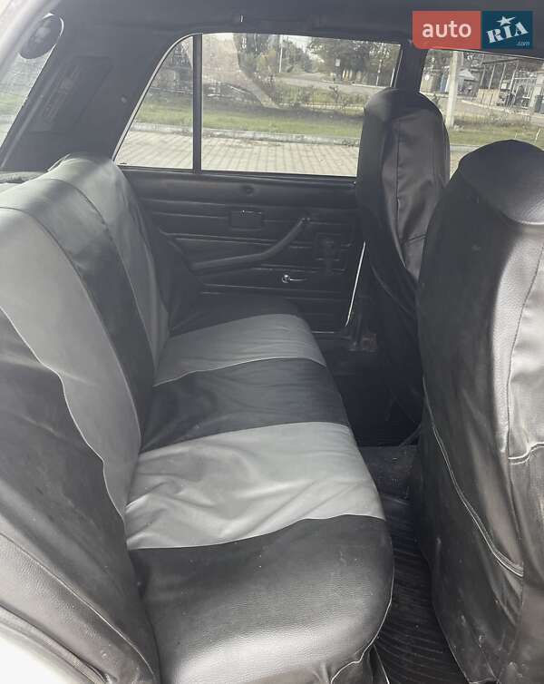 Седан ВАЗ / Lada 2107 1989 в Одессе