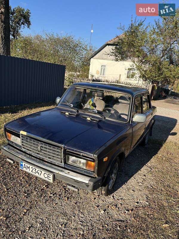Седан ВАЗ 2107 1987 в 