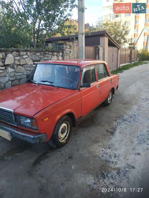 Седан ВАЗ / Lada 2107 1989 в Львове