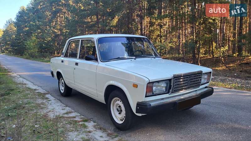 Седан ВАЗ / Lada 2107 1992 в Переяславі