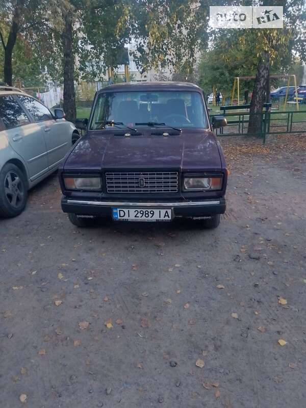 Седан ВАЗ / Lada 2107 2004 в Киеве