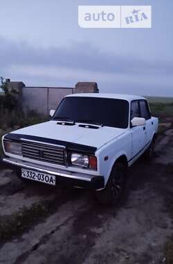 Седан ВАЗ / Lada 2107 1985 в Одессе