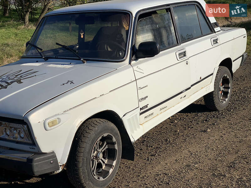 Седан ВАЗ / Lada 2107 1999 в Татарбунарах