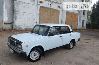 Седан ВАЗ / Lada 2107 1999 в Кропивницком