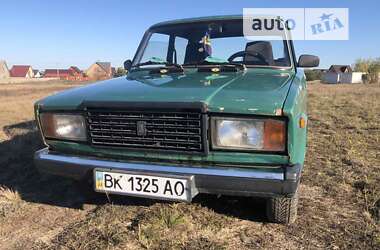 Седан ВАЗ / Lada 2107 2005 в Сарнах