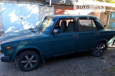 Седан ВАЗ / Lada 2107 2004 в Кривом Роге