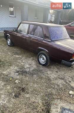 Седан ВАЗ / Lada 2107 1995 в Рівному