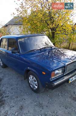 Седан ВАЗ / Lada 2107 2009 в Нежине