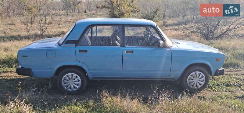 Седан ВАЗ / Lada 2107 1986 в Николаеве фото 3 Седан ВАЗ / Lada 2107 1986 в Николаеве
