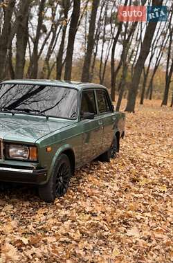 Седан ВАЗ / Lada 2107 2007 в Новомосковську