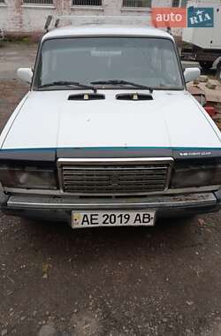 Седан ВАЗ / Lada 2107 2004 в Дніпрі