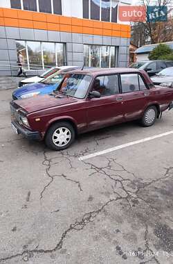 Седан ВАЗ / Lada 2107 1985 в Фастове