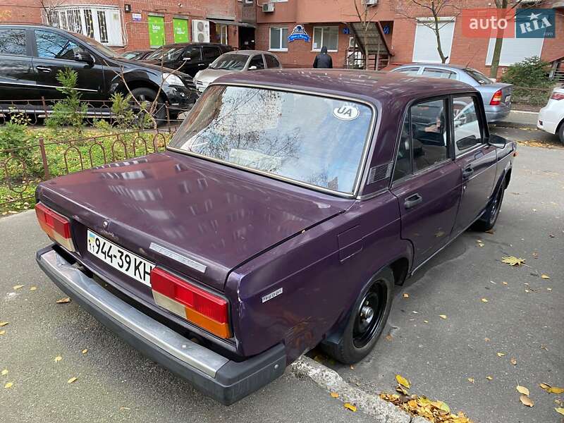 Седан ВАЗ / Lada 2107 2002 в Киеве фото 3 Седан ВАЗ / Lada 2107 2002 в Киеве