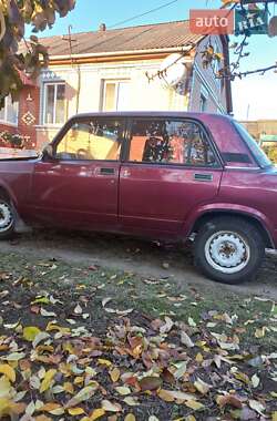 Седан ВАЗ / Lada 2107 2003 в Жашкове