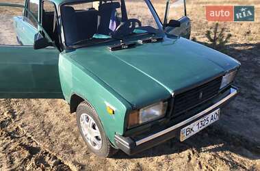 Седан ВАЗ / Lada 2107 2005 в Сарнах