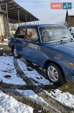 Седан ВАЗ / Lada 2107 2003 в Бурштыне