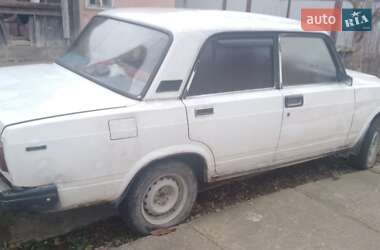 Седан ВАЗ / Lada 2107 2003 в Хусті