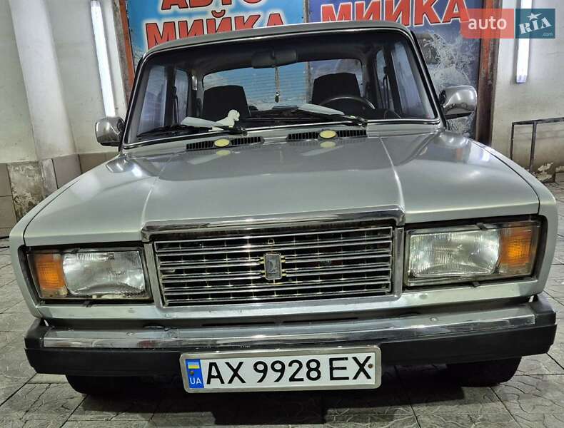 Седан ВАЗ / Lada 2107 2006 в Дніпрі