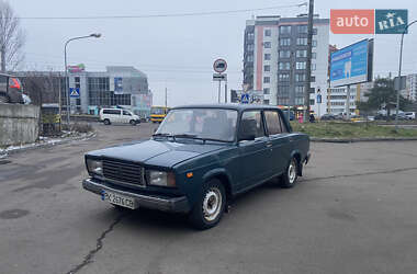 Седан ВАЗ / Lada 2107 1996 в Рівному