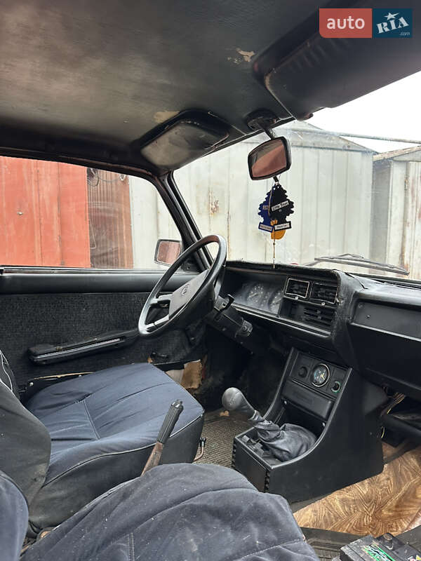 Седан ВАЗ / Lada 2107 1985 в Харькове