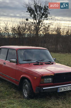 Седан ВАЗ / Lada 2107 1985 в Рівному