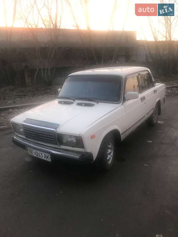 Седан ВАЗ / Lada 2107 1997 в Никополе