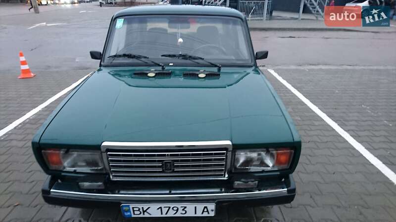 Седан ВАЗ / Lada 2107 1998 в Житомирі