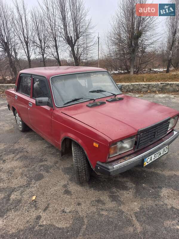 Седан ВАЗ / Lada 2107 2003 в Каневі