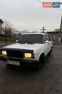 Седан ВАЗ / Lada 2107 2002 в Подольске