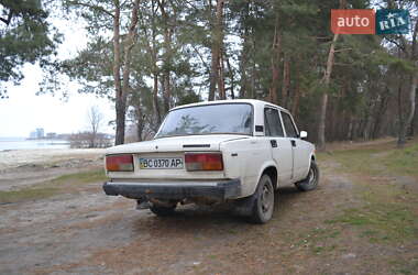 Седан ВАЗ / Lada 2107 1996 в Черкасах