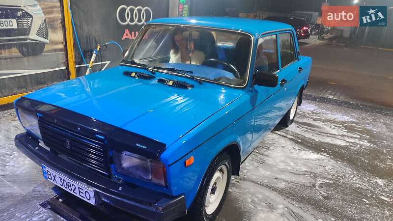 Седан ВАЗ / Lada 2107 2005 в Шепетівці