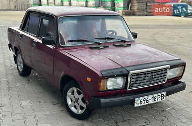 Седан ВАЗ / Lada 2107 2003 в Сарнах