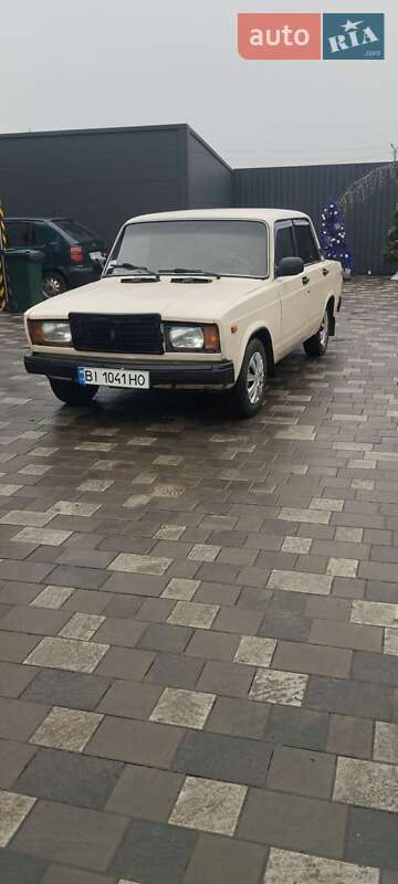 Седан ВАЗ / Lada 2107 1990 в Полтаві